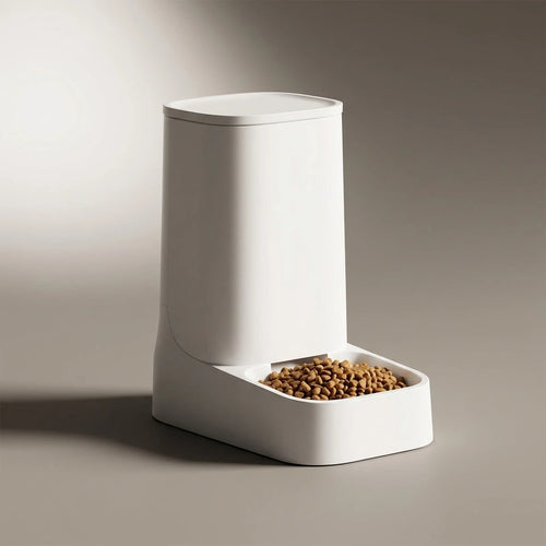 Automatic Refilling Large-Capacity Water Feeder Dog Pet Automatic Feeding Water Feeder Cat Bowl Food Utensils | Use the selected product image as the exact product identity and material reference, not as a composition to copy.